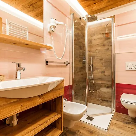 Aurora Hotel Canazei