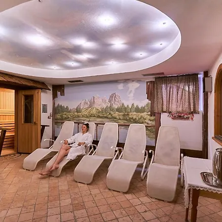 Aurora Hotel Canazei