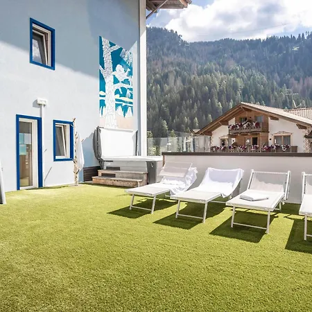 Hotel Aurora Canazei