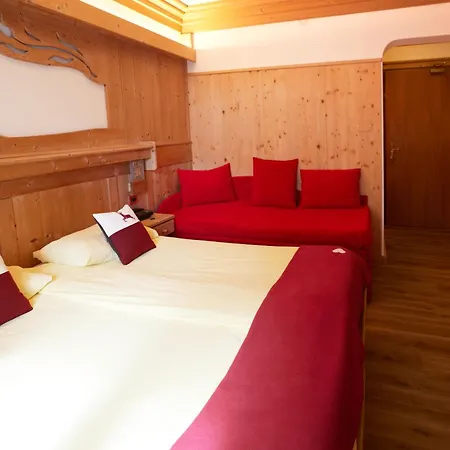 Hotel Aurora 2*