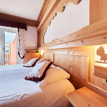 Aurora Hotell 2*