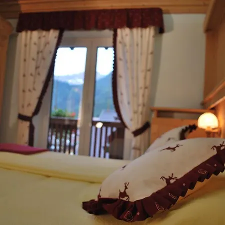 Aurora Hotel 2*