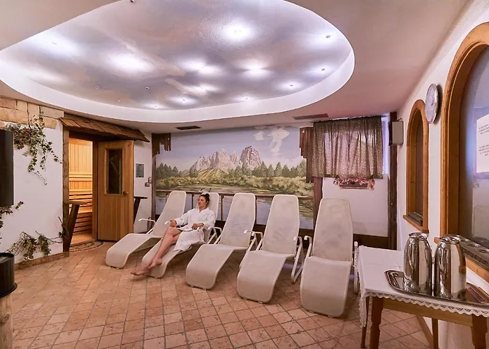 Aurora Hotel Canazei